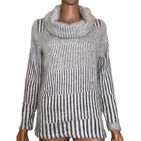 Chances R eyelash sweater black & white turtleneck soft SZ SM Polyester - Picture 2 of 8